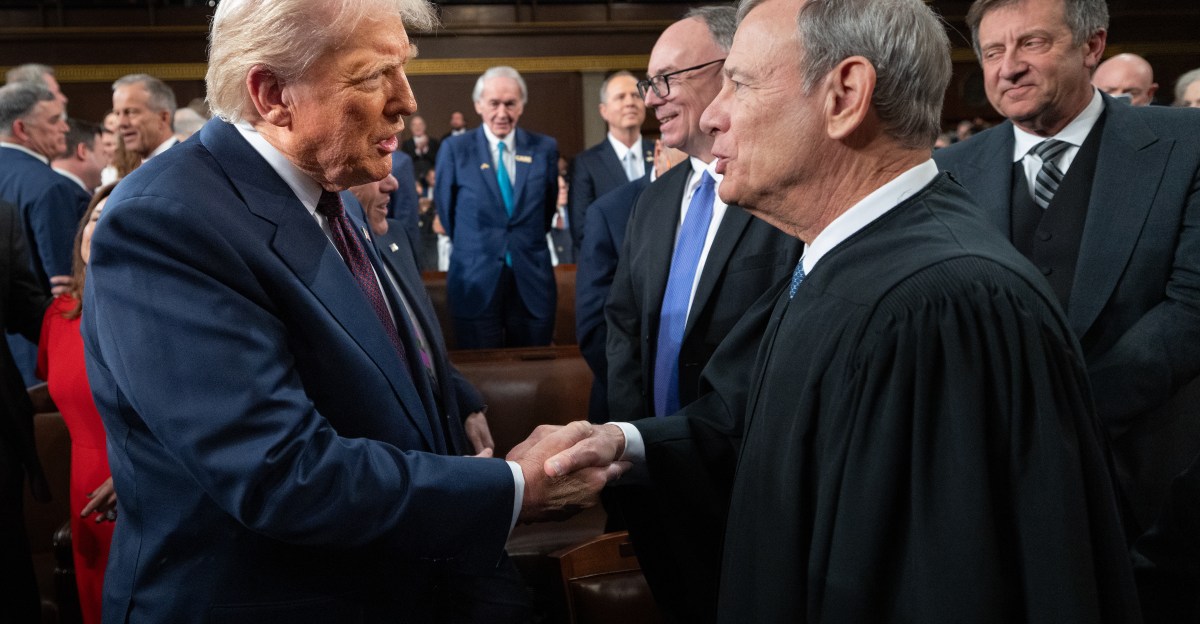 Trump asks the Supreme Court to give him dictatorial power Trump asks the Supreme Court to give him dictatorial power over the economy
