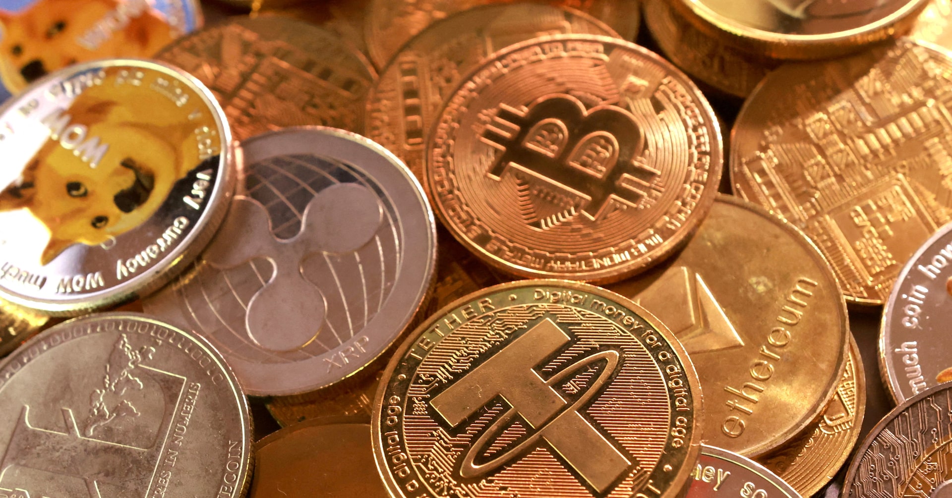 After record crypto crash, a rush to hedge against another After record crypto crash, a rush to hedge against another freefall