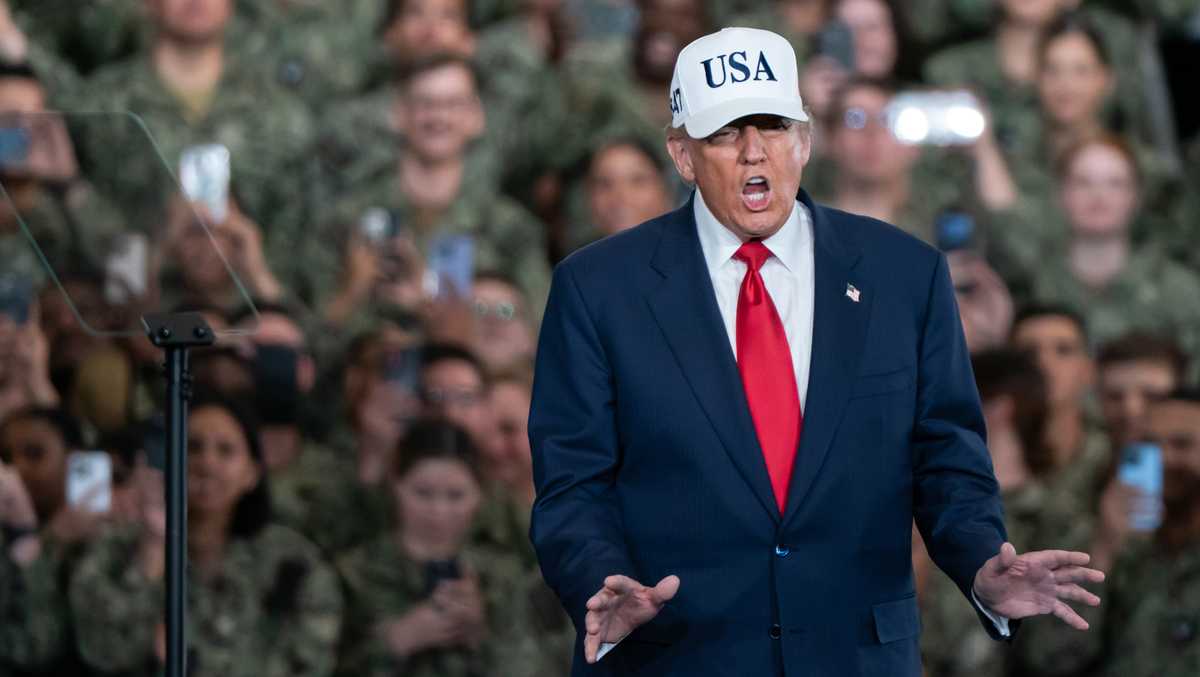 Trump praises economy amid layoffs, potential SNAP crisis Trump praises economy amid layoffs, potential SNAP crisis