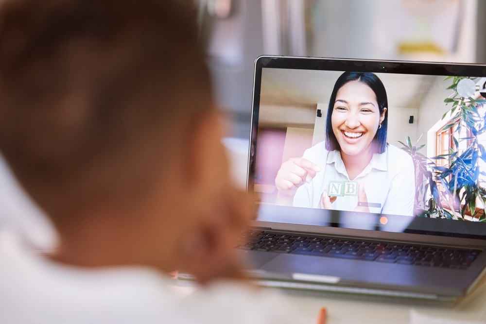 6 Side Gigs That Could Outsource Your Day Job online tutoring side gigs